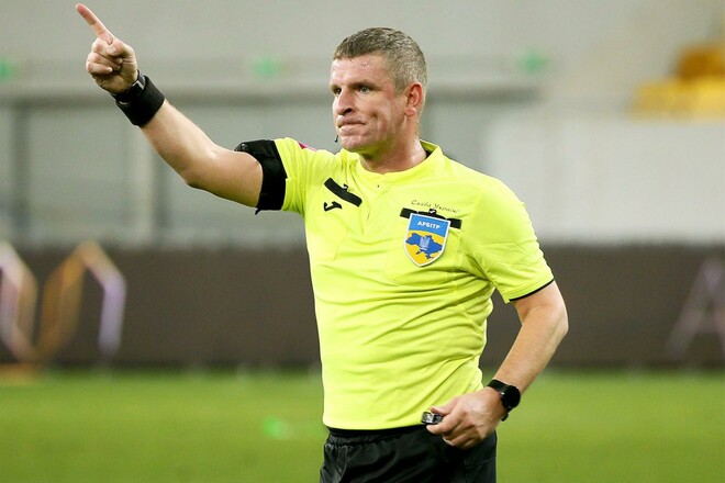 Він не побачив фол на Огундані. Суддя гри Шахтаря з Динамо пройшов поліграф