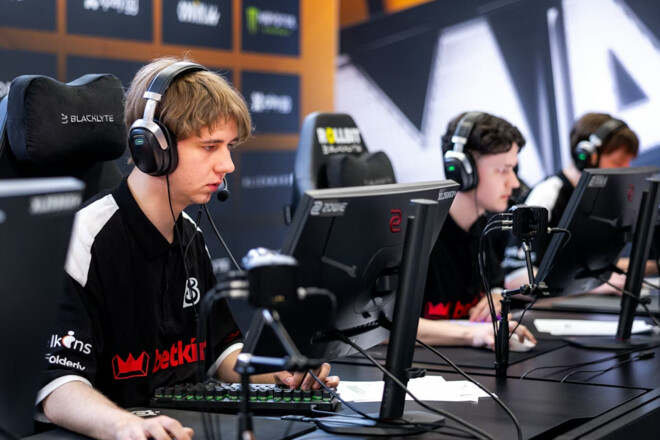 B8 – Liquid. Budapest Major. Другий етап. Дивитись онлайн. LIVE трансляція