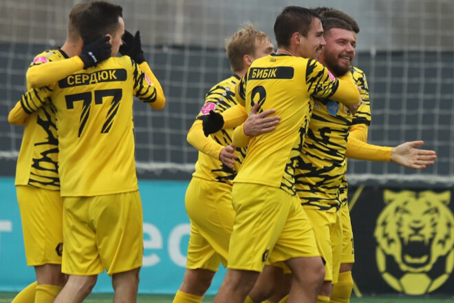 Гол со штрафного принес Чернигову победу в матче с Прикарпатьем