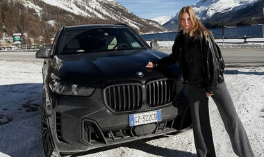 ФОТО. Українська тенісистка похвалилася новим розкішним авто