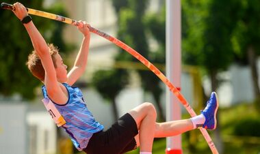Know ours! A 12-year-old Ukrainian broke one of Duplantis' crazy records