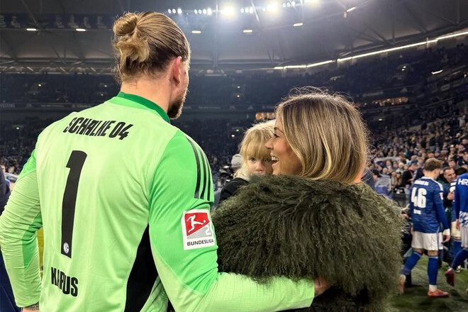 ФОТО. Ділетта Леотта приїхала підтримати Лоріса Каріуса