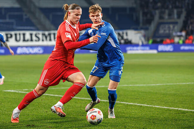 Немецкий клуб с украинцем сенсационно проиграл в матче против аутсайдера