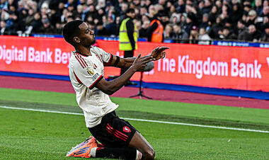 «Быть скромными». Исак высказался после 1-го гола за Ливерпуль в АПЛ