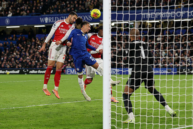 ВІДЕО. Виграв повітря. Меріно зрівняв рахунок для Арсенала в грі з Челсі