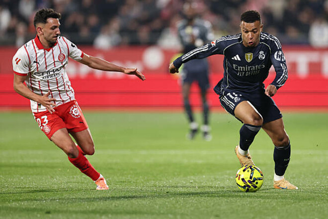 ВИДЕО. Подыграл рукой. Мбаппе забил Жироне, но судья отменил гол