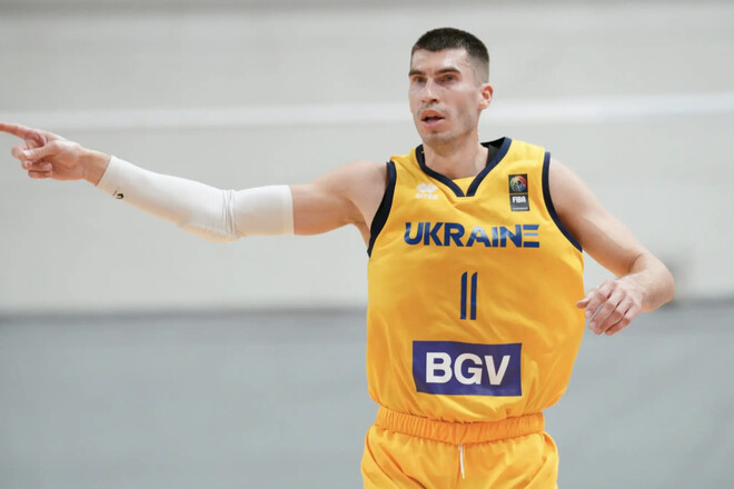 Форвард збірної України: «Вдячні за підтримку військовим. Виникли труднощі»