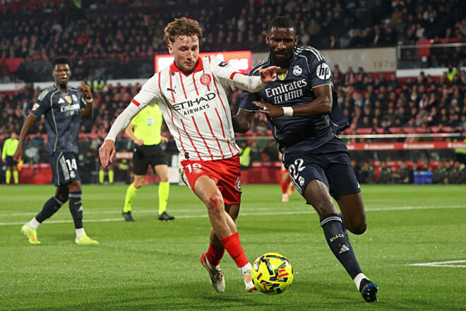 «Не пенальти». Журналист Marca оценил спорный эпизод с Ванатом и Рюдигером