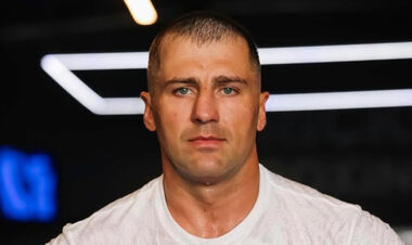 Александра Гвоздика отправили в больницу. Дерьмо случается