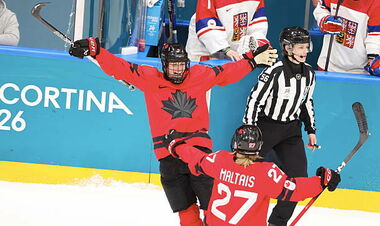 Хокей на Олімпіаді: Італія – у плей-оф, розгроми від Канади та США