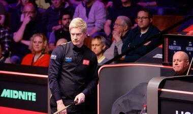 Нил Робертсон получил перевес над Хиггинсом на старте матча 1/4 финала ЧМ