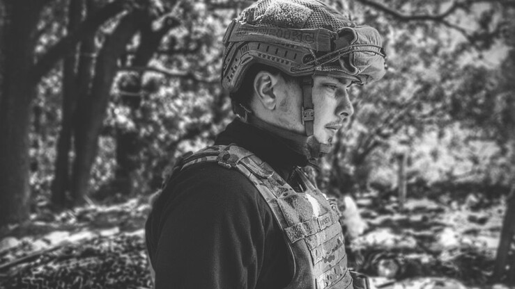 Схилимо голови. 23-річний маріуполець поліг, захищаючи рідне місто