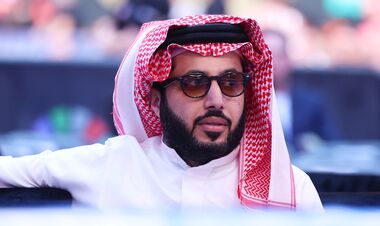 Туркі Аль-Шейх показав сюрприз, який підготували для Усика