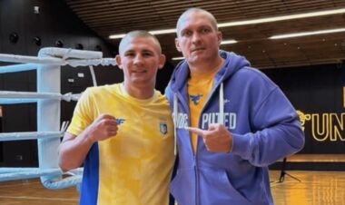 Хижняк розповів, скільки раундів триватиме бій Усика з Верховеном