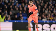 В Барселоне приняли решение по трансферу Педри в Реал