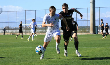 Колос проводит товарищеский матч с румынским клубом Корвинул