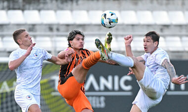 ФОТО. Как Шахтер проиграл ЛНЗ на зимних сборах в Турции