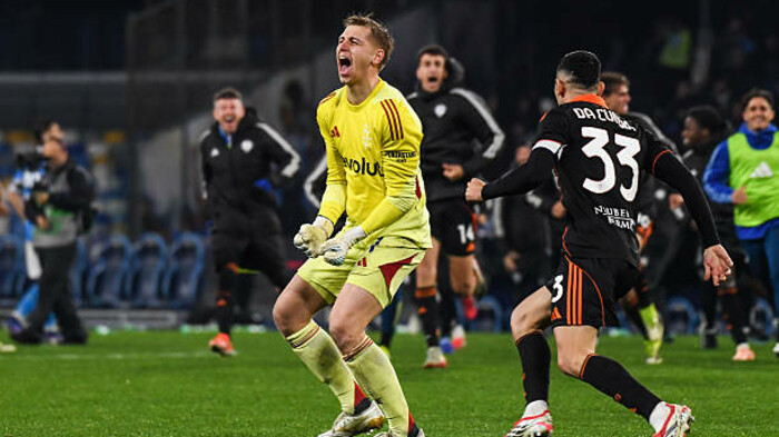 Наполі сенсаційно вилетів з Кубка Італії, програвши в серії пенальті