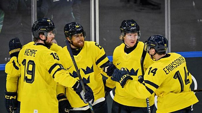 Хокей на Олімпіаді. Збірна Швеції стартувала з перемоги над господарями