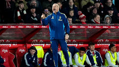 ОФИЦИАЛЬНО. Зинченко не дождался. Ноттингем Форест уволил коуча