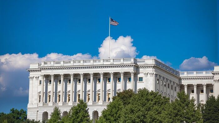 Ставки на конфликт с Ираном вызвали реакцию законодателей США