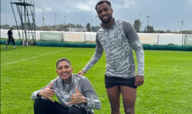 Заря проводит товарищеский матч с клубом Атаспор. Стартовые составы