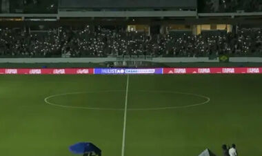 ВИДЕО. Клуб устроил «похороны» сопернику прямо во время матча