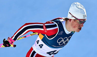 Следующее золото – историческое. Клебо выиграл третью гонку на ОИ-2026