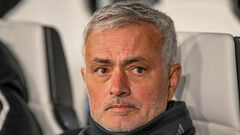 Моуриньо прокомментировал ошибку Трубина и тяжелую победу Бенфики