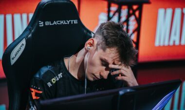 Украинцы уничтожили фаворитов! FaZe впервые не попадет на мейджор по CS2