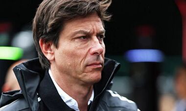 Руководитель Мерседес отреагировал на скандальное ДТП пилота