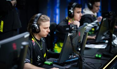 NAVI – Astralis. FUT – Aurora. PGL Cluj-Napoca. Групи. Дивитись онлайн