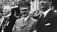 ФОТО. Скандал: розпродали футболку з Іграми-1936 Адольфа Гітлера