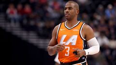 ОФИЦИАЛЬНО. 11-кратный участник All-NBA объявил о завершении карьеры
