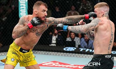 Карнейро задушил окровавленного Криса Данкана на турнире UFC в Лас-Вегасе