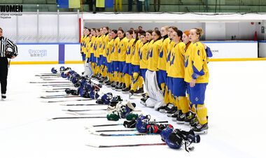 Жіночий ЧС з хокею. Збірна України завершила турнір серією булітів