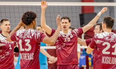 Шоу в Бухаресті. Українець допоміг команді обіграти місцеве Динамо