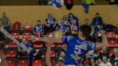 Тай-брейк до 25 очков! Клуб украинца зацепился за баллы в драматичном матче