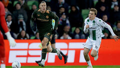 Степанов сел – начался камбэк. Утрехт без украинца вырвал победу