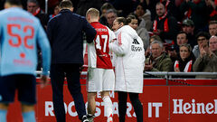 «Нікому не побажаєш такого». Тренер Аякса висловився про травму Зінченка