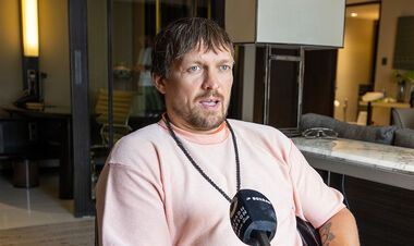 Александр УСИК: «Он немного сумасшедший и опасный»
