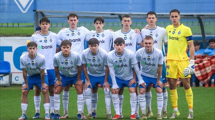 Суркіс втретє поспіль зіграв на нуль. Динамо U-19 у гонитві за Шахтарем