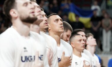 Названа стартовая пятерка сборной Украины на матч против Черногории