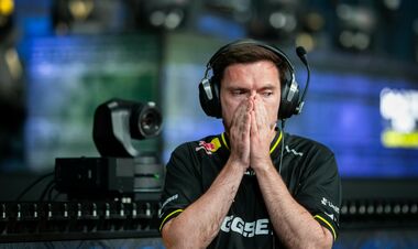 Обновленный рейтинг HLTV: NAVI на грани вылета из топ-10