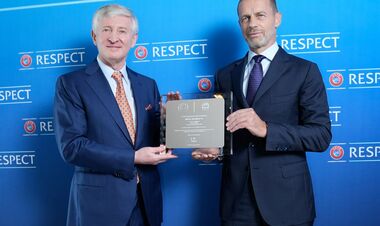 Ахметов получил подарок от Чеферина перед матчем Шахтера в ЛЧ