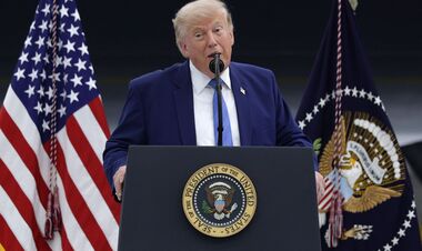 Известно, будет ли Трамп вручать трофей победителю чемпионата мира
