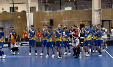 Флорбол. Гірка перемога. Україна U-19 розгромила Угорщину у відборі ЧС-27