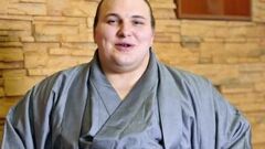 Аонишики одолел грозного старожила. Как прошел второй день Aki basho