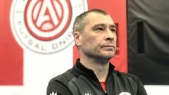 В клубе-участнике Лиги чемпионов объяснили увольнение украинских тренеров