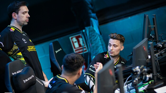 NAVI по CS2 вылетели со StarLadder без единой победы на турнире